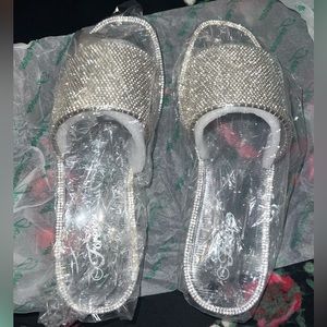 NWT✨Sparkly Jelly Sandals✨Sz 7